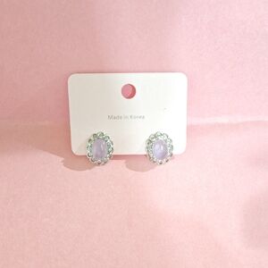 Elegant Purple Stud Earrings